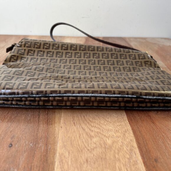 Fendi Zucchino Vinyl Double Flap Accordion Baguette Brown - Picture 11 of 15